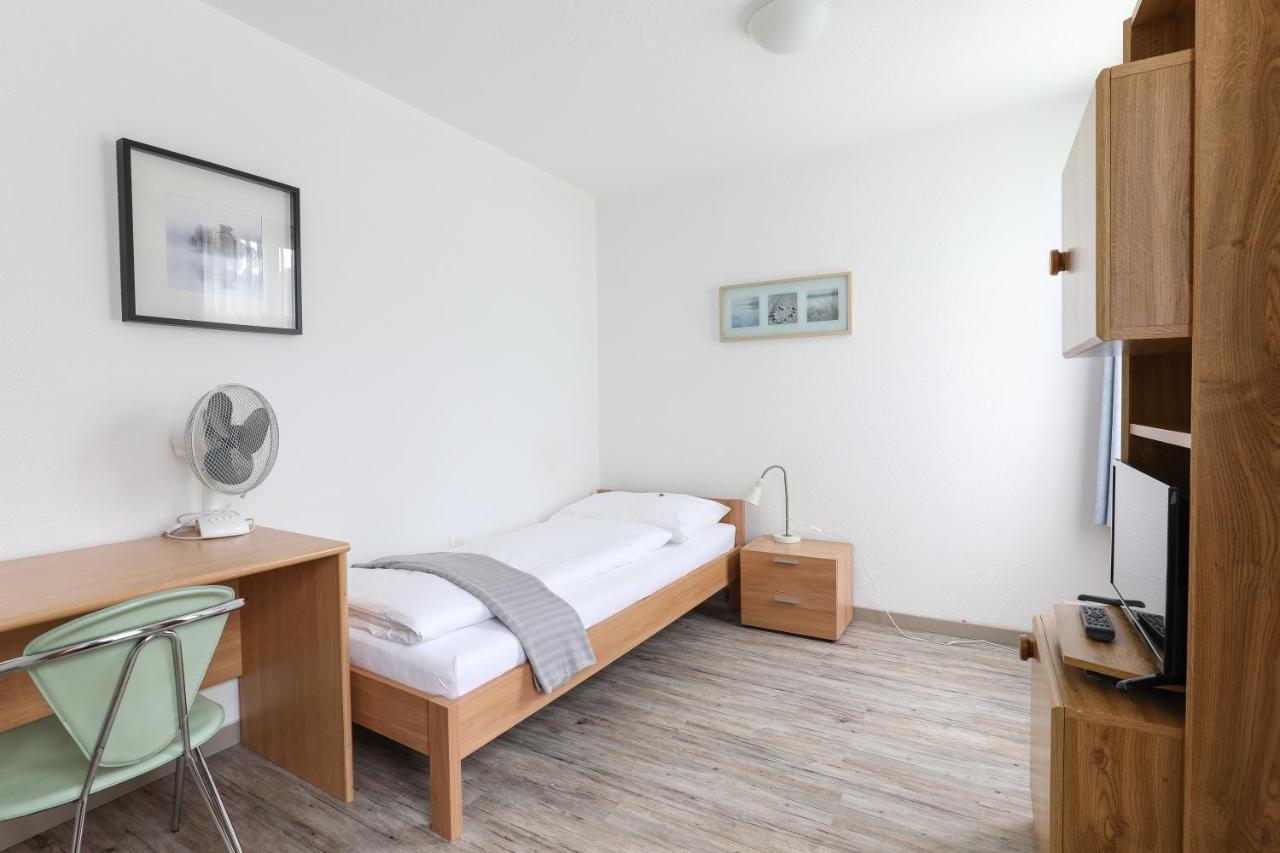 Niederuzwil Hotel Loewen מראה חיצוני תמונה